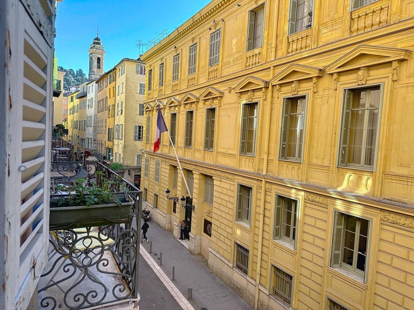 Bohemian Hideaway In The Old Nice